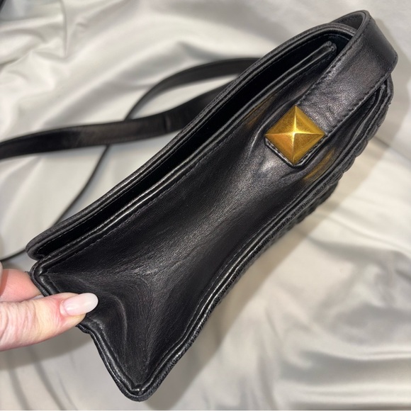 Bally Vintage Quilted Leather Pin Lock Closure Shoulder Bag RARE Gold Hardware - Picture 5 of 12